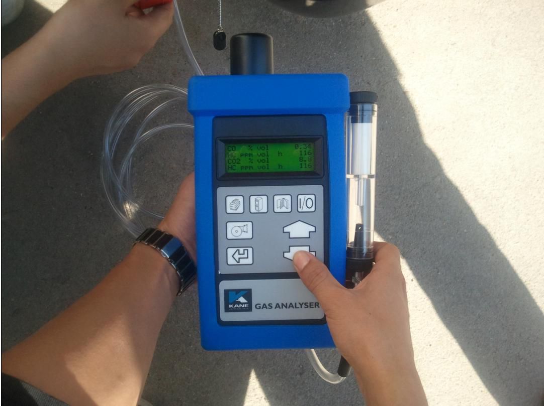 尾氣分析儀.jpg 尾氣分析儀.jpg